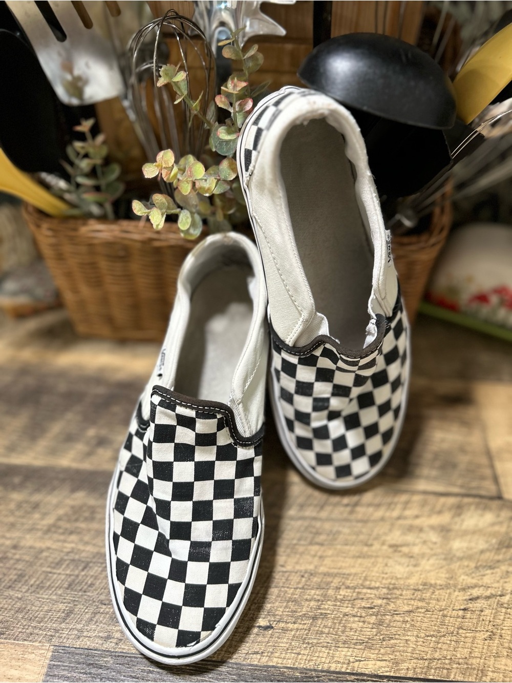 Vans Classic Slip-On Checkerboard Sneakers Women’s 7.5